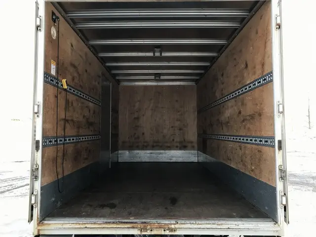 いすゞ エルフ 2PG-NPS88AN(4WD)の写真7