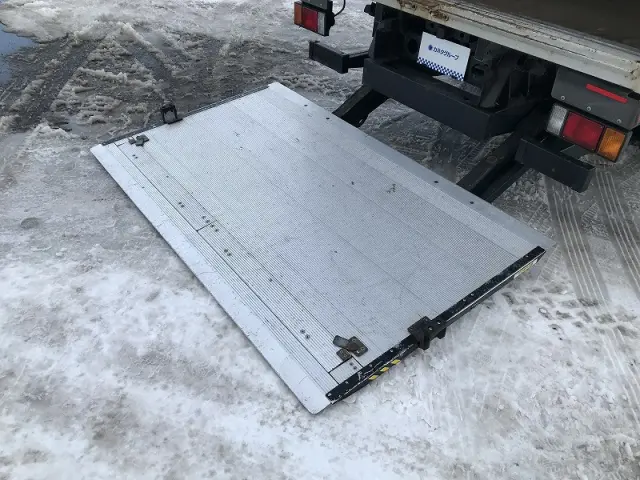 いすゞ エルフ 2PG-NPS88AN(4WD)の写真11