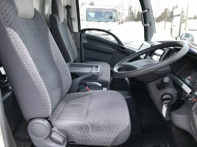 いすゞ エルフ 2PG-NPS88AN(4WD)の写真22