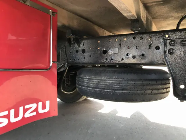 いすゞ エルフ TKG-NPS85AR(4WD)の写真13