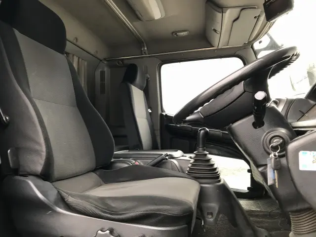日野 レンジャー LKG-FE7JMAA(2WD)の写真22