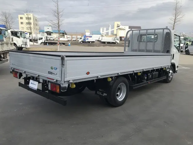 いすゞ エルフ 2RG-NPR88AR(2WD)の写真6