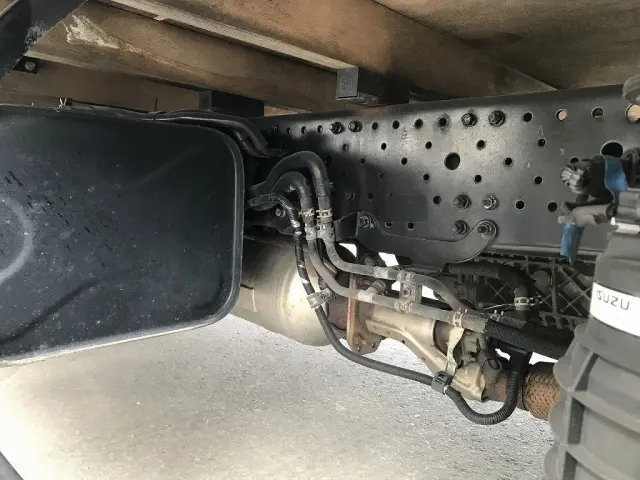いすゞ エルフ 2RG-NPR88AR(2WD)の写真12