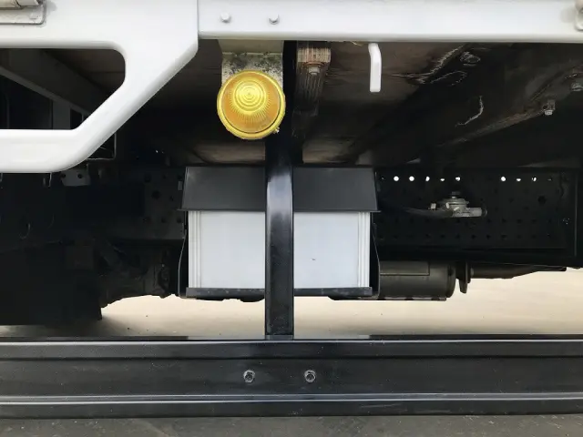 いすゞ エルフ 2RG-NPR88AR(2WD)の写真13