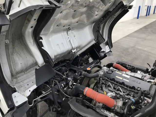 いすゞ エルフ 2RG-NPR88AR(2WD)の写真18
