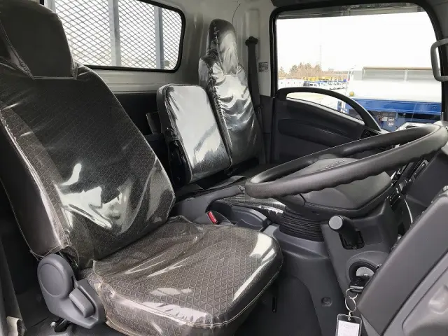 いすゞ エルフ 2RG-NPR88AR(2WD)の写真22