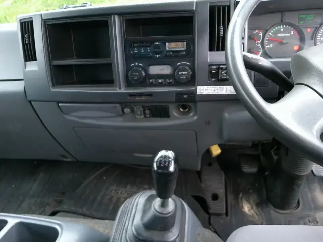 いすゞ フォワード TKG-FRR90S2(2WD)の写真23