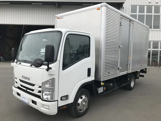 いすゞ エルフ 2PG-NPS88AN(4WD)の写真1