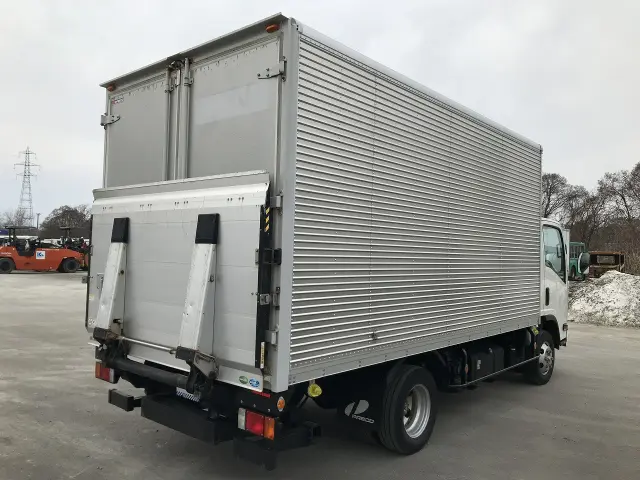 いすゞ エルフ 2PG-NPS88AN(4WD)の写真6