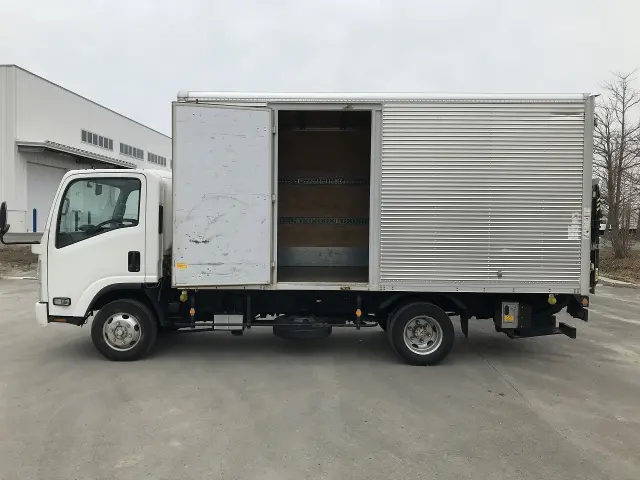 いすゞ エルフ 2PG-NPS88AN(4WD)の写真9