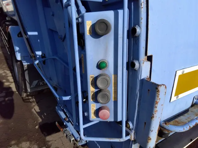 いすゞ フォワード PKG-FSR90S2(2WD)の写真17