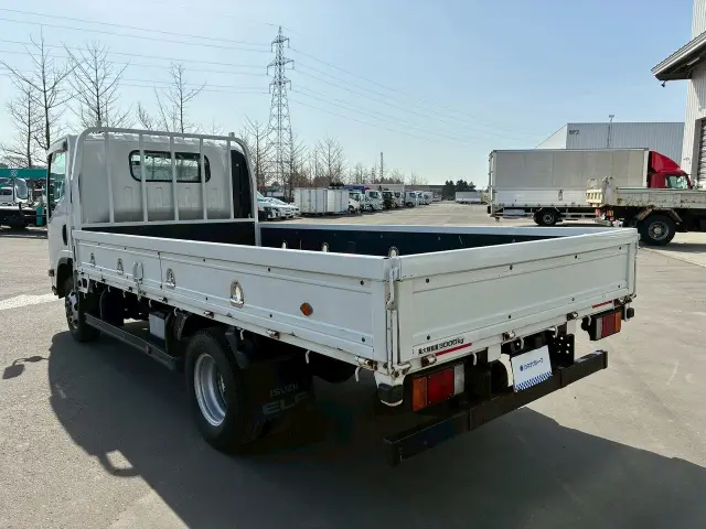 いすゞ エルフ TPG-NPS85AR(4WD)の写真4