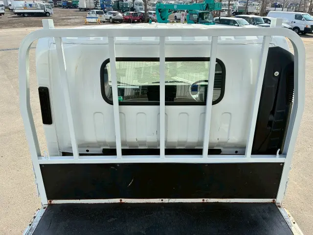 いすゞ エルフ TPG-NPS85AR(4WD)の写真9