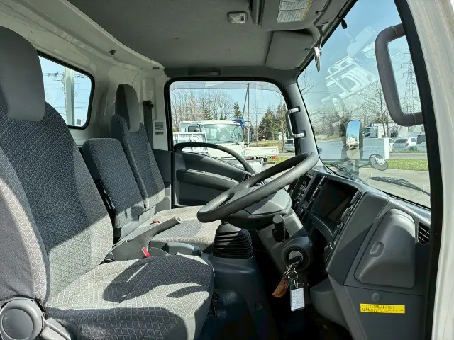 いすゞ エルフ TPG-NPS85AR(4WD)の写真22