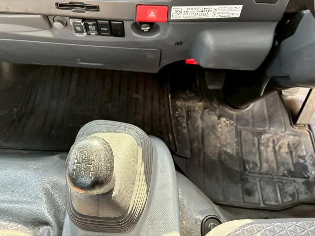 いすゞ エルフ TPG-NPS85AR(4WD)の写真23