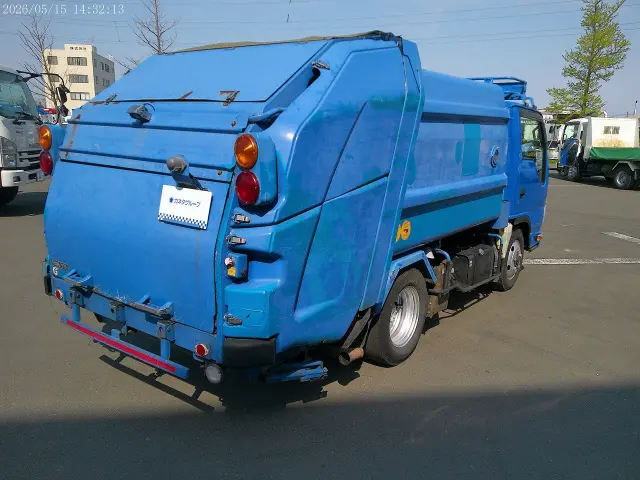いすゞ エルフ TDG-NKS85AN(4WD)の写真6