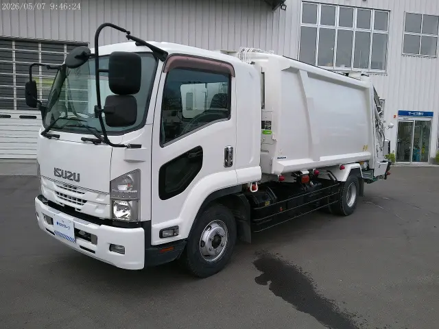いすゞ フォワード SKG-FSR90S2(2WD)の写真1