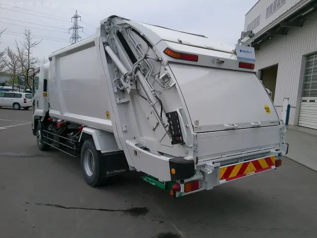 いすゞ フォワード SKG-FSR90S2(2WD)の写真4