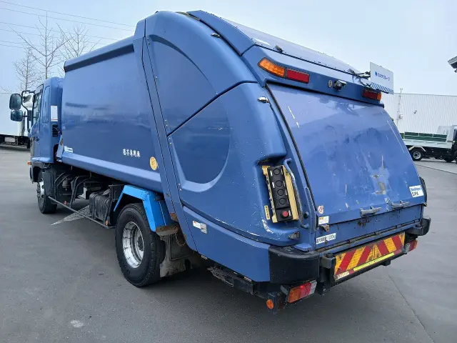 日野 レンジャー SDG-FX7JGAA(4WD)の写真4