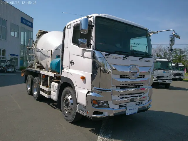 日野 プロフィア 2DG-FS1AGA(6x4)の写真2
