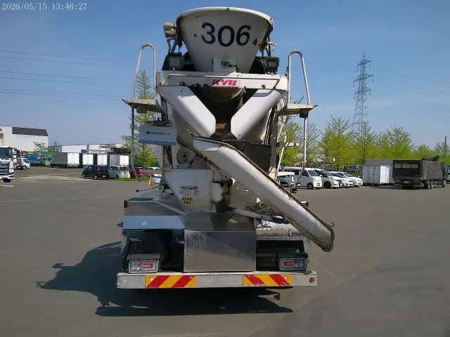 日野 プロフィア 2DG-FS1AGA(6x4)の写真5