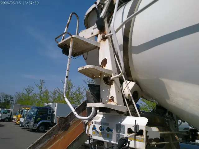日野 プロフィア 2DG-FS1AGA(6x4)の写真11