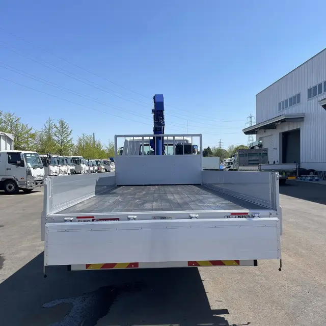 三菱 ファイター 2KG-FK62F(2WD)の写真9