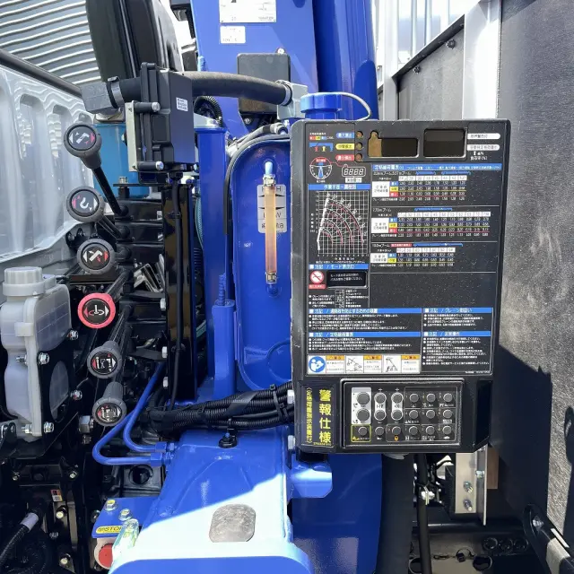 三菱 ファイター 2KG-FK62F(2WD)の写真18