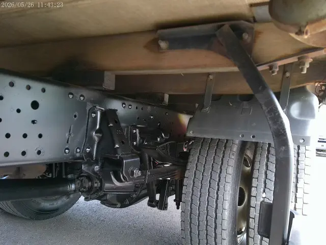 いすゞ エルフ SDG-NPS85AR(4WD)の写真16
