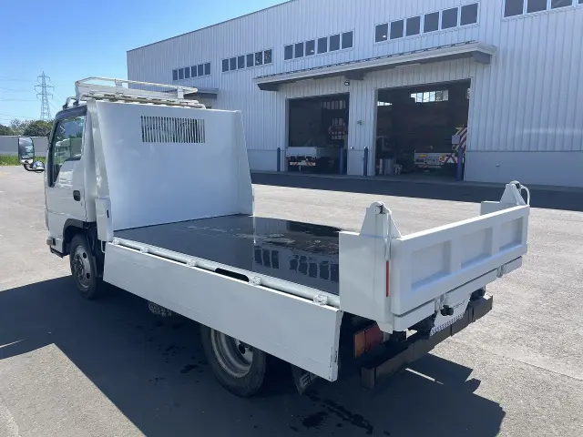 いすゞ エルフ TDG-NKS85AD(4WD)の写真8
