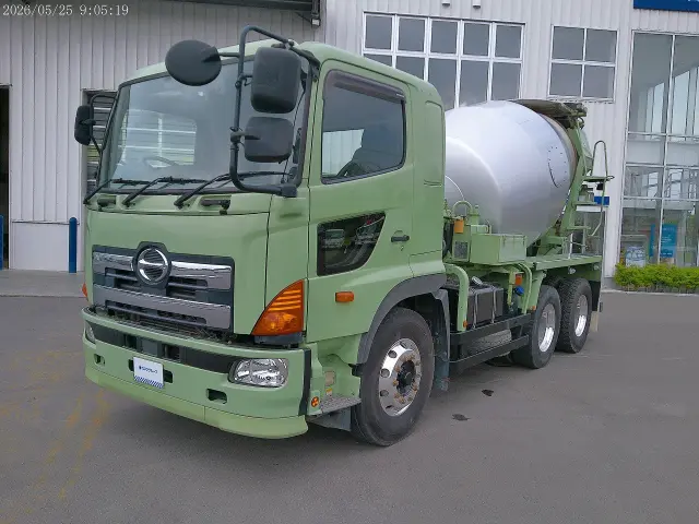 日野 プロフィア QPG-FS1AKDA(6x4)の写真1