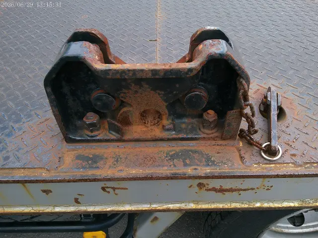 いすゞ フォワード LKG-FTR90S2(2WD)の写真9