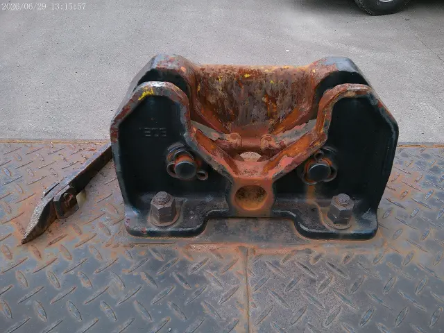 いすゞ フォワード LKG-FTR90S2(2WD)の写真10