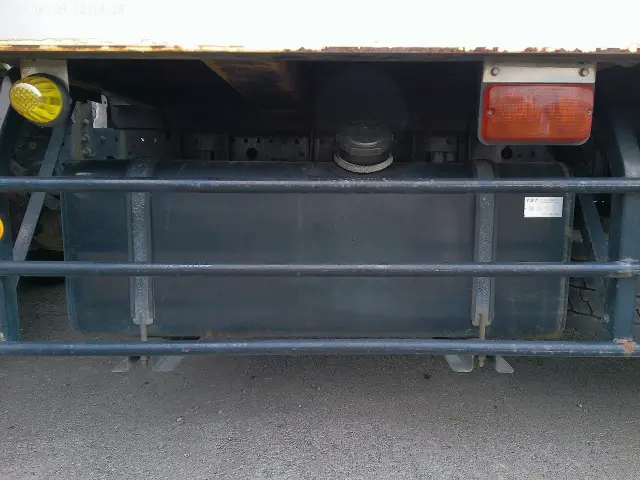 いすゞ フォワード LKG-FTR90S2(2WD)の写真11