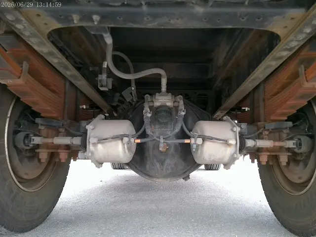 いすゞ フォワード LKG-FTR90S2(2WD)の写真17