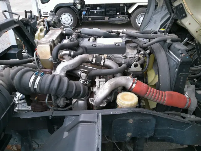 いすゞ フォワード LKG-FTR90S2(2WD)の写真21