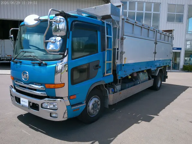 ＵＤ コンドル QKG-PK39LH(2WD)の写真1