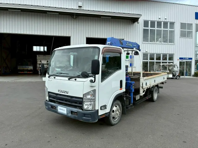 いすゞ エルフ TDG-NPS85AR(4WD)の写真1