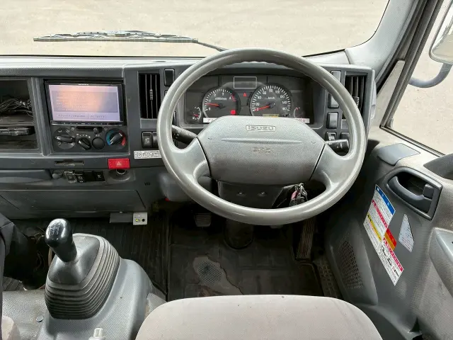 いすゞ エルフ TDG-NPS85AR(4WD)の写真23
