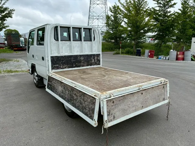 いすゞ エルフ TKG-NHS85A(4WD)の写真8