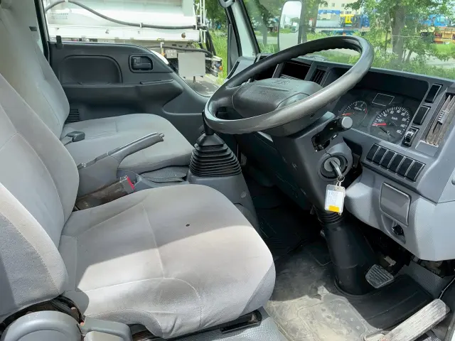 いすゞ エルフ TKG-NHS85A(4WD)の写真22
