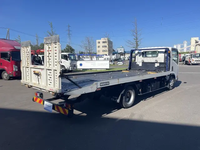 いすゞ エルフ 2RG-NPR88AN(2WD)の写真6