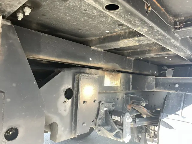 いすゞ エルフ 2RG-NPR88AN(2WD)の写真15