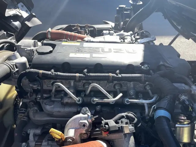 いすゞ エルフ 2RG-NPR88AN(2WD)の写真20