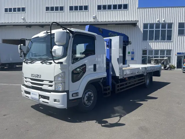 いすゞ フォワード 2RG-FTR90U2(2WD)の写真1