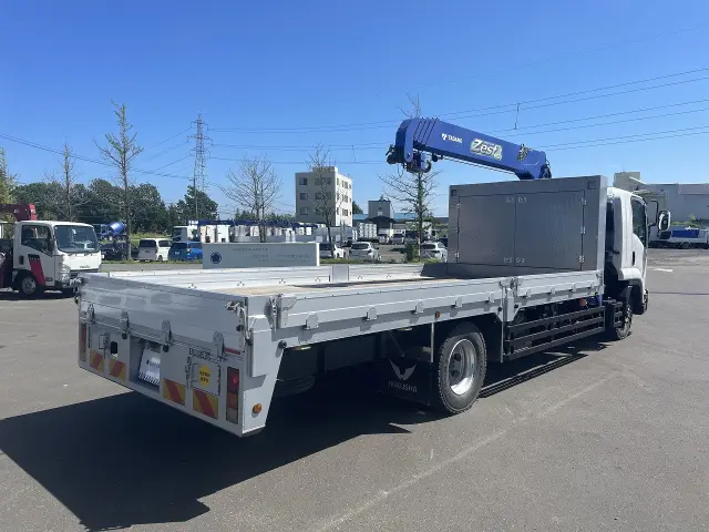 いすゞ フォワード 2RG-FTR90U2(2WD)の写真6