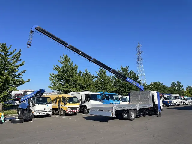 いすゞ フォワード 2RG-FTR90U2(2WD)の写真10