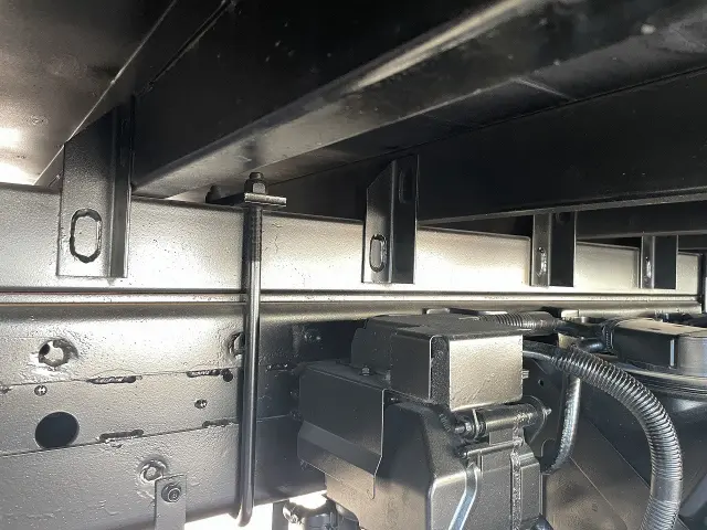 いすゞ フォワード 2RG-FTR90U2(2WD)の写真16
