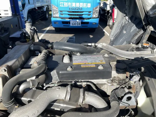いすゞ フォワード 2RG-FTR90U2(2WD)の写真20