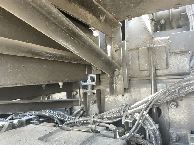 日野 プロフィア PK-SH1EGJG(2WD)の写真14